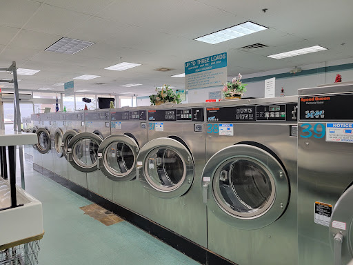 Hayes At 19 Coin Laundry