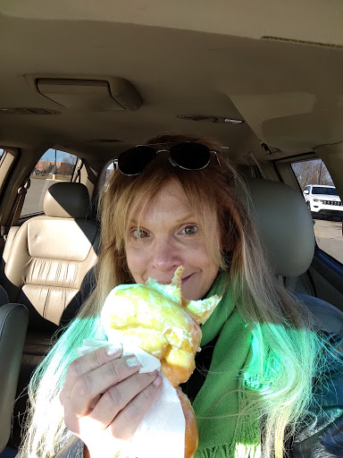 Donut Shop «Avon Donuts Inc», reviews and photos, 45324 Woodward Ave, Pontiac, MI 48341, USA