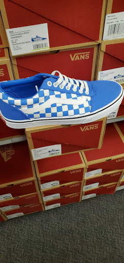 Shoe Store «Shoe Carnival», reviews and photos, 4340 13th Ave S, Fargo, ND 58103, USA