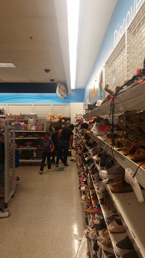 Clothing Store «Ross Dress for Less», reviews and photos, 4646 S Cooper St, Arlington, TX 76017, USA