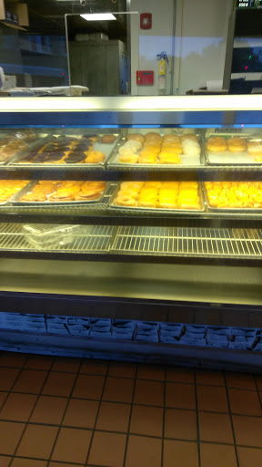 Donut Shop «Fresh Donuts», reviews and photos, 1230 Haddon Ave, Camden, NJ 08103, USA