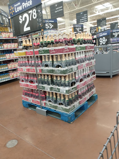 Discount Store «Walmart», reviews and photos, 10000 SE 82nd Ave, Happy Valley, OR 97086, USA