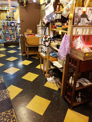Thrift Store «Little Shop of Hoarders», reviews and photos, 2251 Main St, Springfield, OR 97477, USA