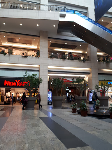 Westend Shopping Center