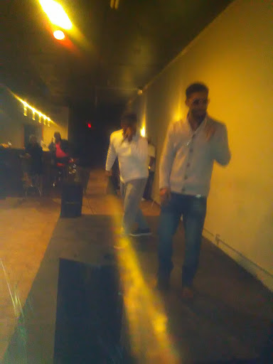 Shoe Store «Shoe Warehouse», reviews and photos, 3230 Troost Ave, Kansas City, MO 64109, USA