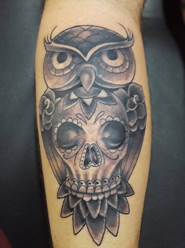 Explore half sleeve flower tattoo ideas, creative tattoo ideas in Daytona Beach, available at Studio 21 Tattoo & Piercings Daytona Beach