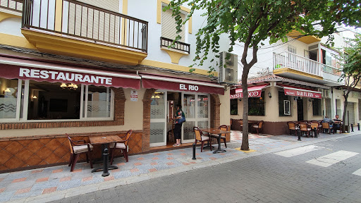 Restaurante El Río - C. Manuel Fernández, 1, 29640 Fuengirola, Málaga
