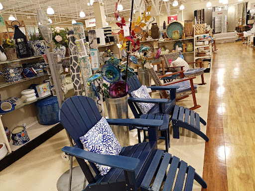 Department Store «HomeGoods», reviews and photos, 162 Everett Ave, Chelsea, MA 02150, USA