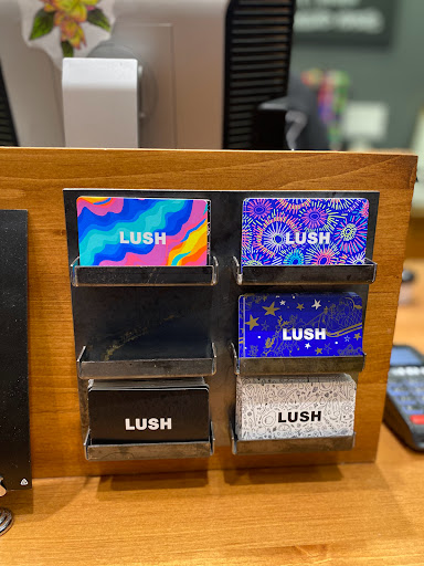 Cosmetics Store «Lush Cosmetics», reviews and photos, 7101 Democracy Blvd, Bethesda, MD 20817, USA