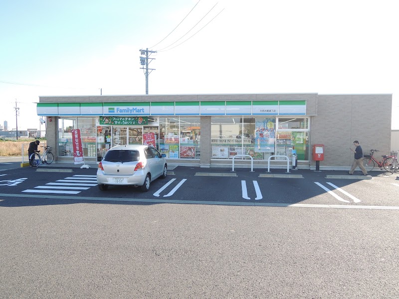 ファミリーマート 北名古屋道下店