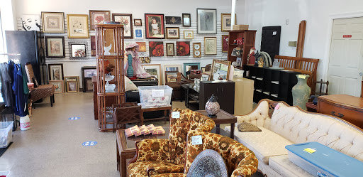 Thrift Store «Garland Road Thrift Store», reviews and photos, 10030 Garland Rd, Dallas, TX 75218, USA