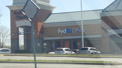 Print Shop «FedEx Office Print & Ship Center», reviews and photos, 47100 Community Plaza Suite 80, Sterling, VA 20164, USA