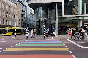 Miffy's Traffic Light image