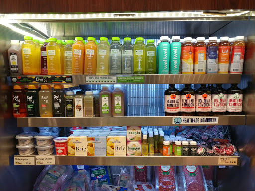 Grocery Store «Battery Place Market», reviews and photos, 240 Murray Street, New York, NY 10282, USA