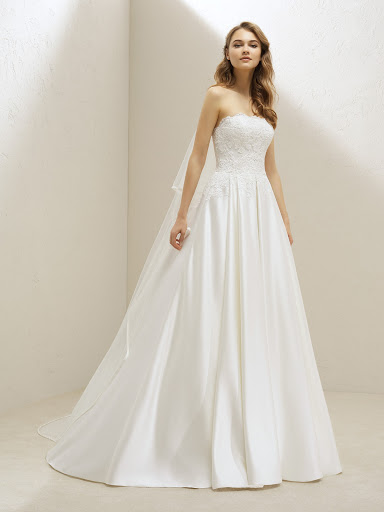 Bridal Shop «Village Bridal», reviews and photos, 4106 Hillsboro Pike, Nashville, TN 37215, USA