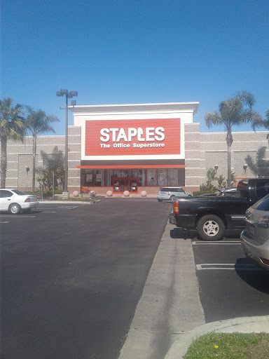 Office Supply Store «Staples», reviews and photos, 411 W Esplanade Dr, Oxnard, CA 93036, USA