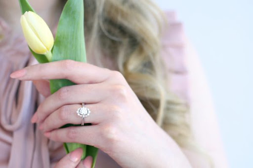 Jewelry Store «Argo & Lehne Jewelers», reviews and photos, 3100 Tremont Rd, Columbus, OH 43221, USA