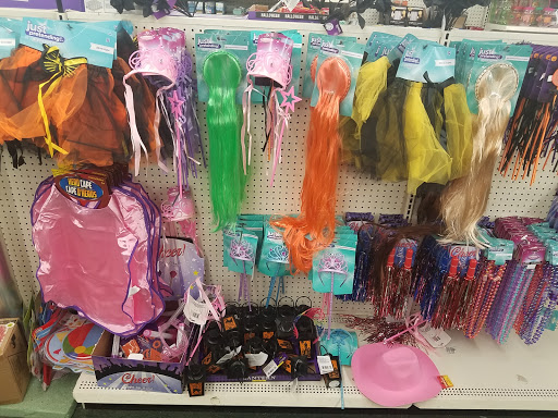 Dollar Store «Dollar Tree», reviews and photos, 35 Talcottville Rd #26, Vernon, CT 06066, USA