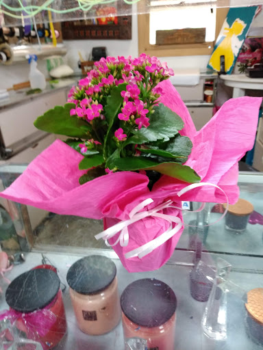 Florist «Tanglewood Flowers & Garden», reviews and photos, 5518 Dolores St, Houston, TX 77056, USA