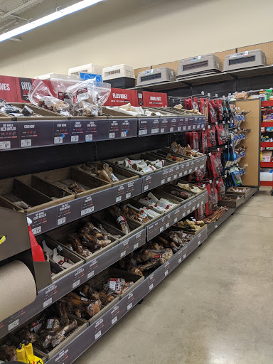 Pet Supply Store «Petco Animal Supplies», reviews and photos, 16710 Royalton Rd, Strongsville, OH 44136, USA