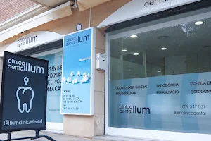 Llum clínica dental image