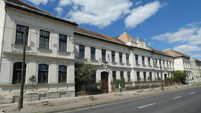 Mezőberényi Általános Iskola, Alapfokú Művészeti Iskola és Kollégium - Iskola