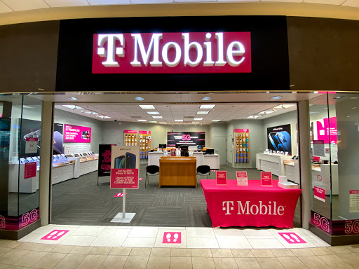 Cell Phone Store «T-Mobile», reviews and photos, 112 Eisenhower Pkwy #1037, Livingston, NJ 07039, USA