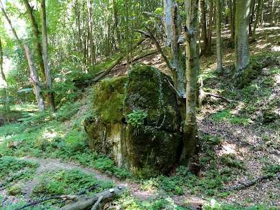 Leány-kő