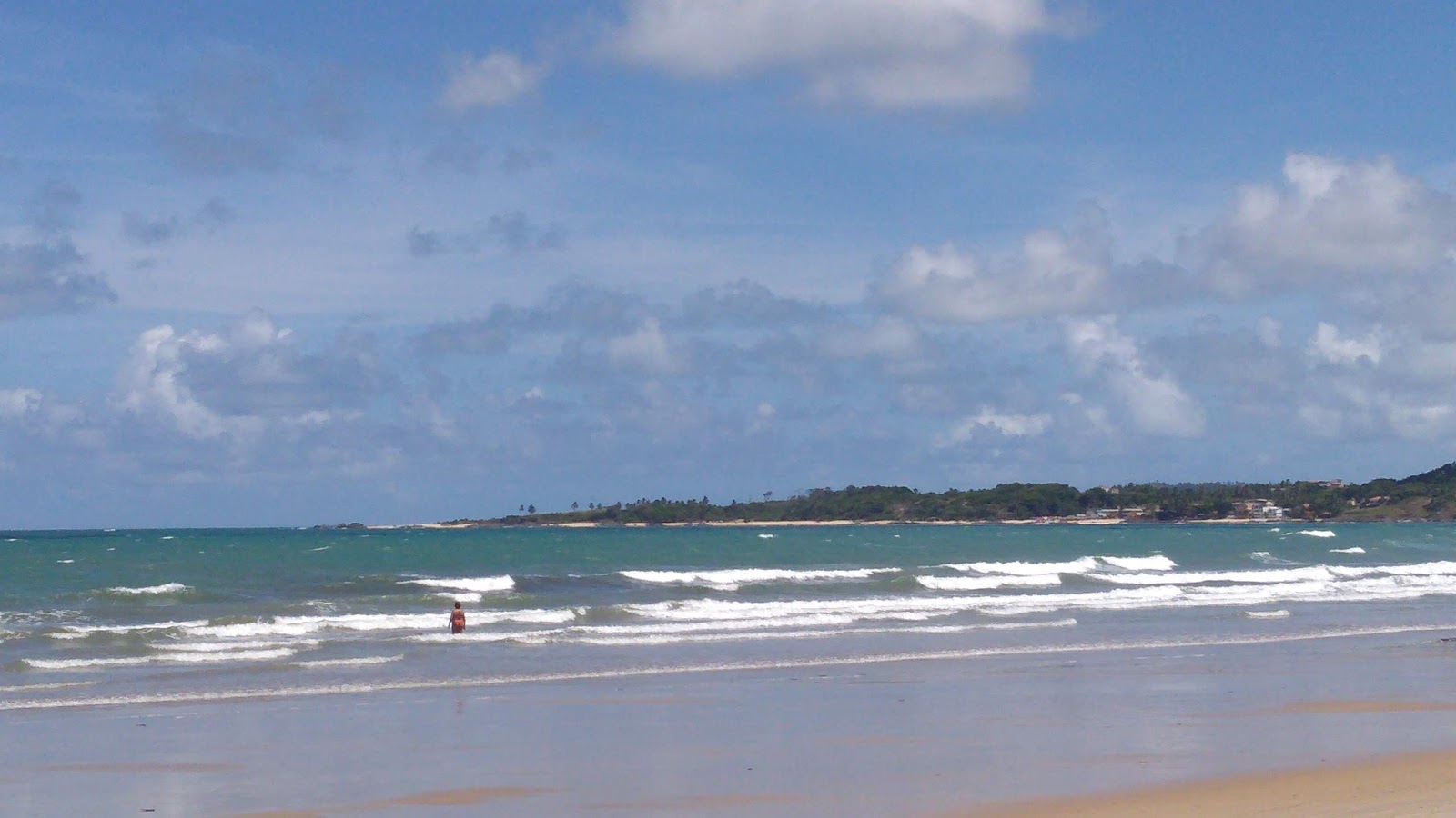 Fotografie cu Praia das Caletas - locul popular printre cunoscătorii de relaxare