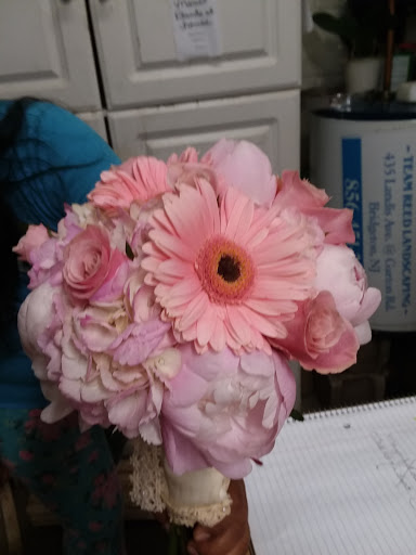 Florist «Parvins Mill Flowers», reviews and photos, 435 Landis Ave, Bridgeton, NJ 08302, USA
