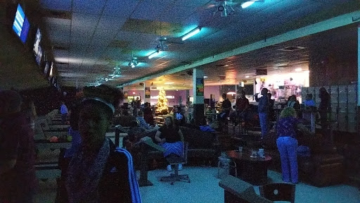 Bowling Alley «Fort Walton Beach Bowl», reviews and photos, 745 Beal Pkwy NW, Fort Walton Beach, FL 32547, USA