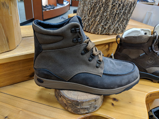 Shopping Mall «Town & Country Shopping Center», reviews and photos, 300 E Stroop Rd, Dayton, OH 45429, USA