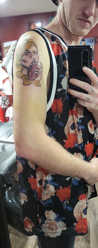 Body Piercing Shop «Black Lotus Custom Tattoos & Body Piercing», reviews and photos, N5006 State Rd 35, Onalaska, WI 54650, USA