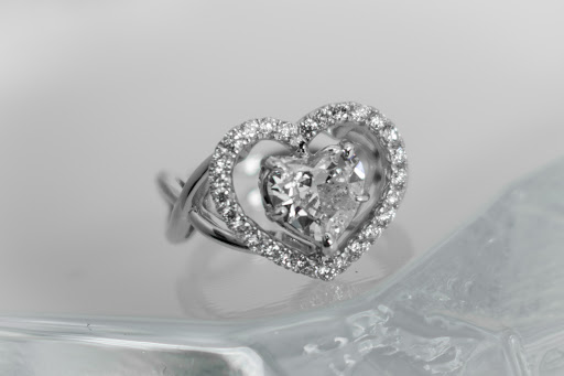 Pawn Shop «Golden Nugget Pawn & Jewelry», reviews and photos, 2132 US-19, Holiday, FL 34691, USA