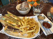 Club sandwich du Restaurant français Brasserie Dubillot à Paris - n°1