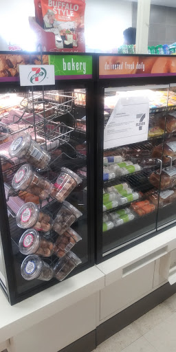 Convenience Store «7-Eleven», reviews and photos, 403 Clearwater Largo Rd N, Largo, FL 33770, USA