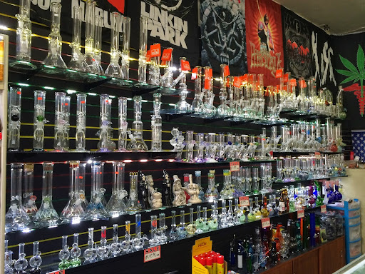 Tobacco Shop «Peace Pipe Smoke Shop», reviews and photos, 3282 El Camino Real, Santa Clara, CA 95051, USA