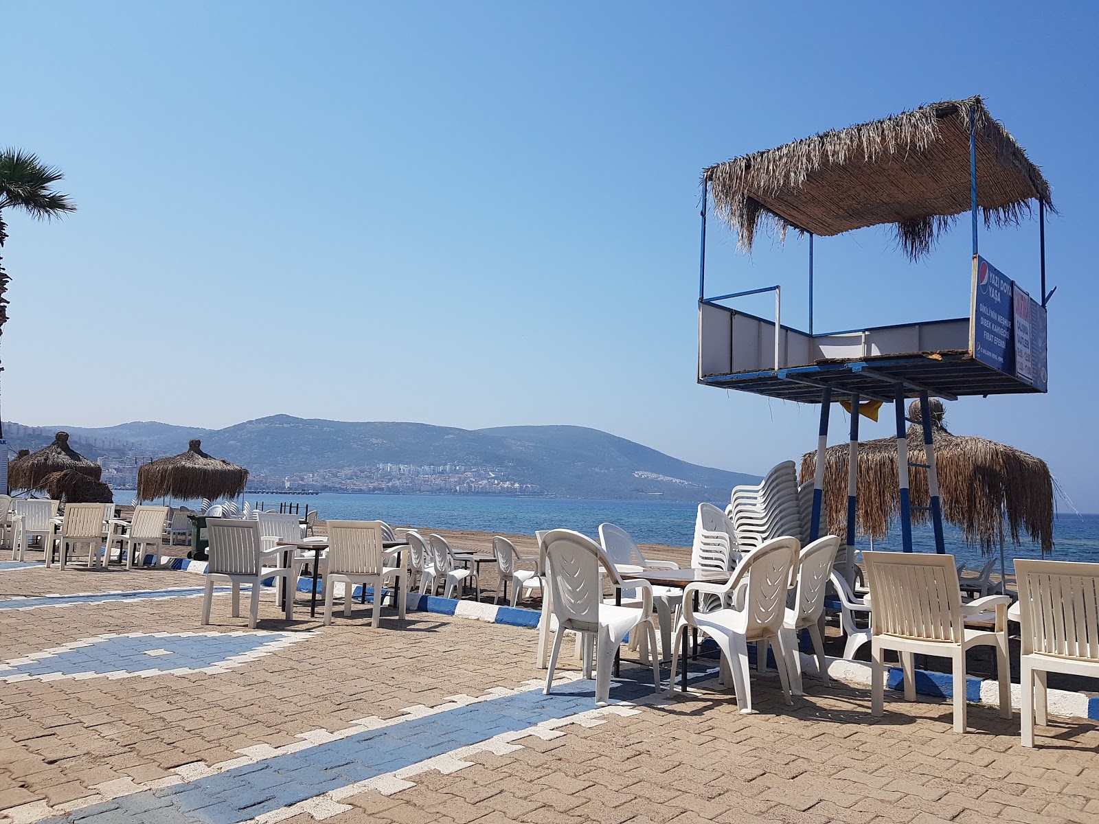 Foto von Dikili Plaji mit türkisfarbenes wasser Oberfläche