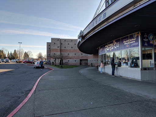 Movie Theater «Regal Cinemas Evergreen Parkway 13 & RPX», reviews and photos, 2625 NW 188th Ave, Hillsboro, OR 97124, USA