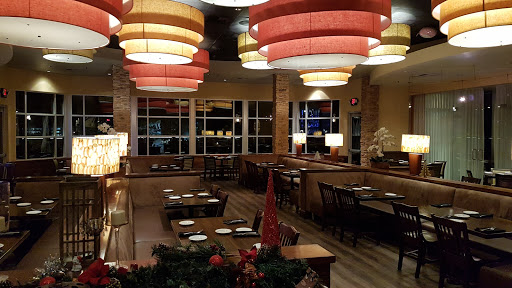 Shopping Mall «Shops At Dos Lagos», reviews and photos, 2780 Cabot Dr #140, Corona, CA 92883, USA