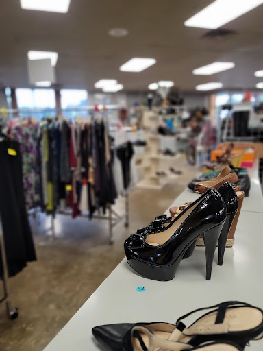 Thrift Store «SPCA Rummage Store», reviews and photos, 199 Zan Rd, Charlottesville, VA 22901, USA