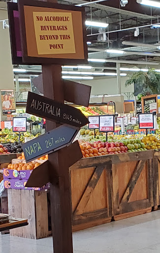 Gourmet Grocery Store «Fresco Community Market», reviews and photos, 5914 Monterey Rd, Los Angeles, CA 90042, USA