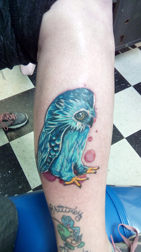 Tattoo Shop «Mitten Mayhem Tattoos and Piercings», reviews and photos, 1189 N Nottawa St b, Sturgis, MI 49091, USA