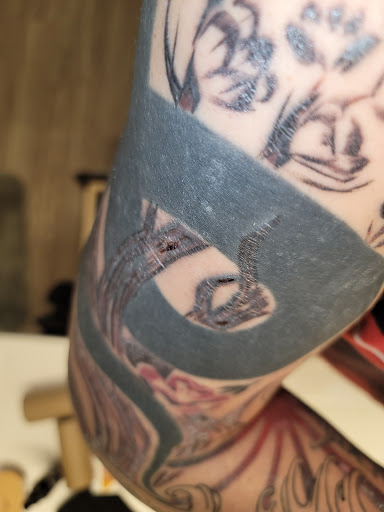 Tattoo Shop «Integrity Tattoos», reviews and photos, 324 N Illinois St, Belleville, IL 62220, USA