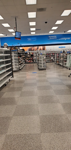 Clothing Store «Ross Dress for Less», reviews and photos, 10140 W McDowell Rd, Avondale, AZ 85392, USA