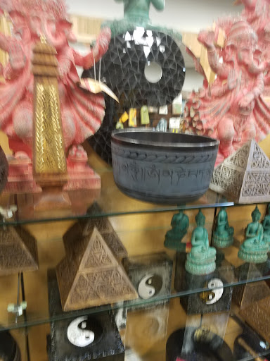 Fashion Accessories Store «Earthbound Trading Company», reviews and photos, 14500 W Colfax Ave #354, Lakewood, CO 80401, USA