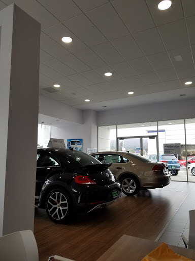 Subaru Dealer «#1 Serramonte Subaru», reviews and photos, 707 Serramonte Blvd, Colma, CA 94014, USA
