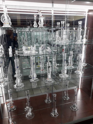 Tobacco Shop «Blue Moon Smoke Shop», reviews and photos, 470 Commonwealth Avenue, Boston, MA 02215, USA