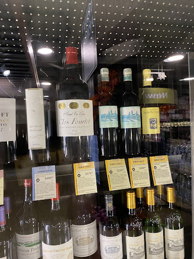 Wine Store «Total Wine & More», reviews and photos, 5048 Airport Pulling Rd S, Naples, FL 34105, USA