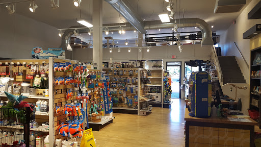 Pet Store «Critter Cabana», reviews and photos, 516 E 1st St, Newberg, OR 97132, USA